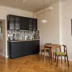 Plac Dabrowskiego Deluxe Studios
