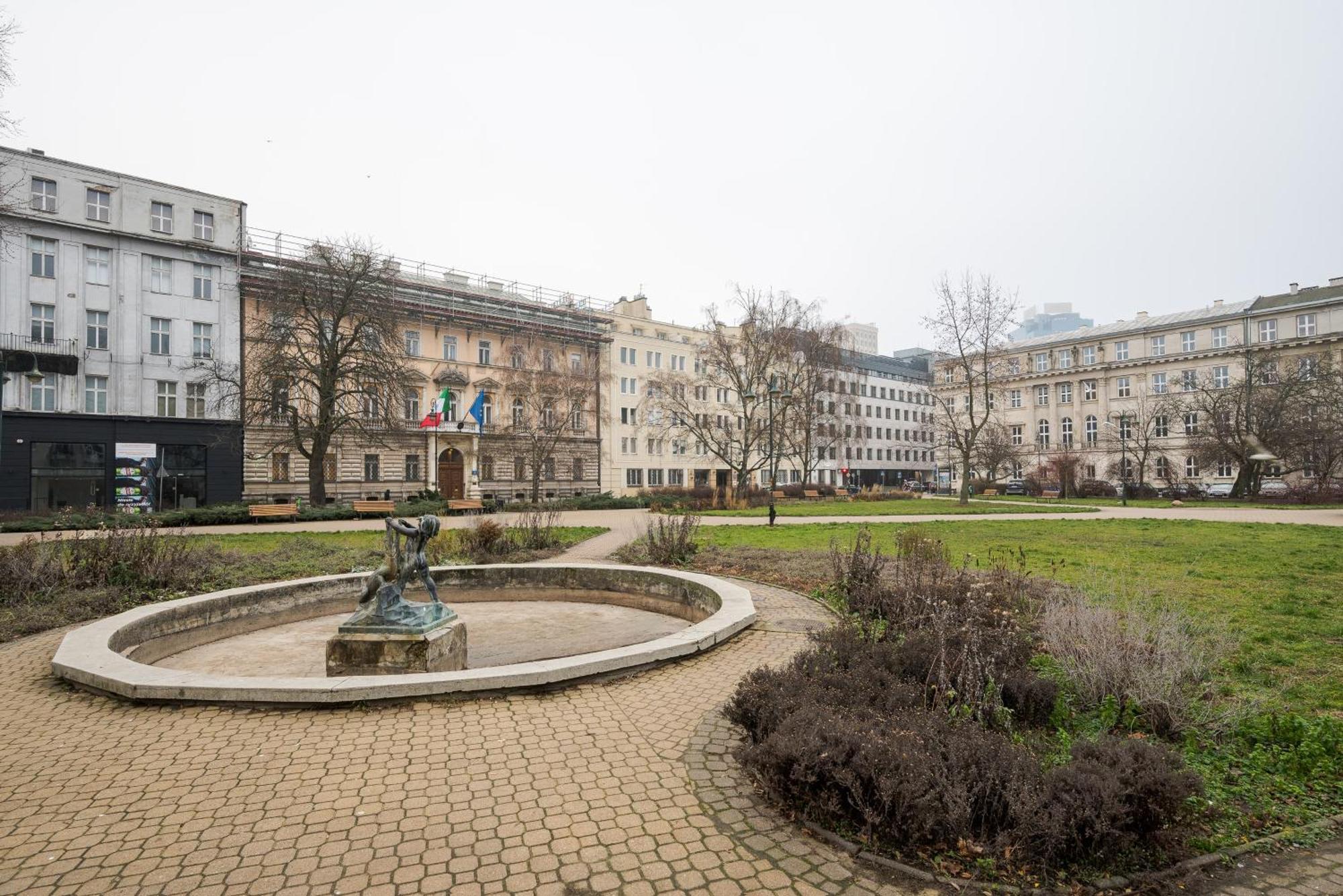 Plac Dabrowskiego Deluxe Apartament